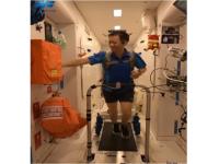 فضانورد چینی در ایستگاه فضایی بر روی تردمیل می‌دود! + ویدئو